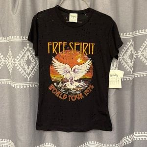 Black tee with holes XS